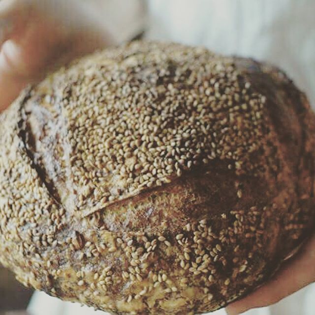 earthdaynikko2018 《出店者紹介シリーズ》#11 ●  一本杉農園●  鹿沼市●  栃木県産小麦と自家産農産物のパン●  鹿沼市の南摩地区というところで、畑をしながらパンを焼いています。アースデイでは、自家産の小麦や野菜を使った、畑と暮らしをつなげるようなパンをご用意できたらと思っています。Instagram https://www.instagram.com/ipponsugi_farm/facebook https://facebook.com/ipponsugifarm/#earthdaynikko2018  #アースデイ日光 #日光 #鹿沼#一本杉農園 - from Instagram
